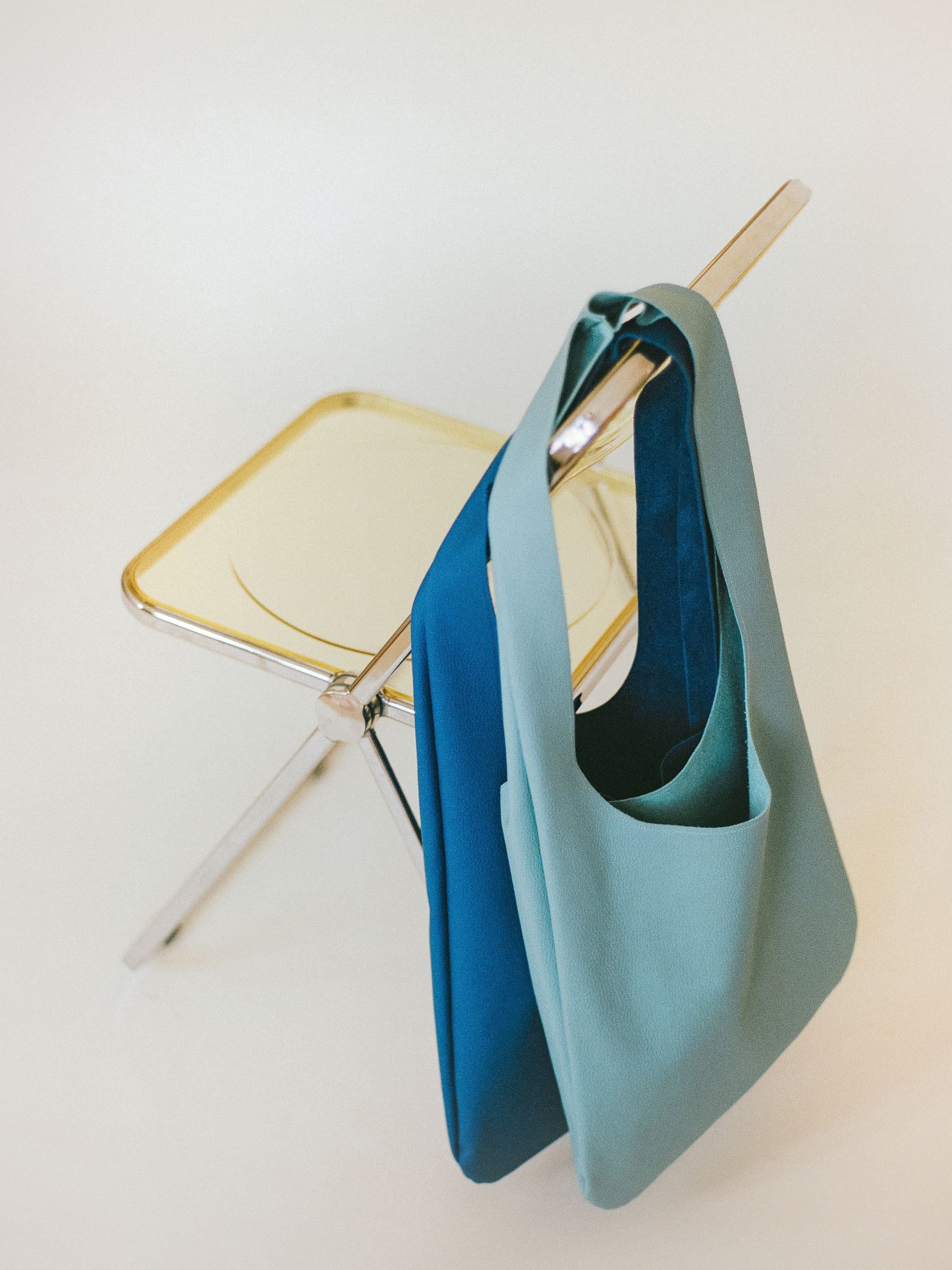Atelier Magata Soft Utility Tote Bag Blue Sky Blue Nappa Leather on Plia Chair